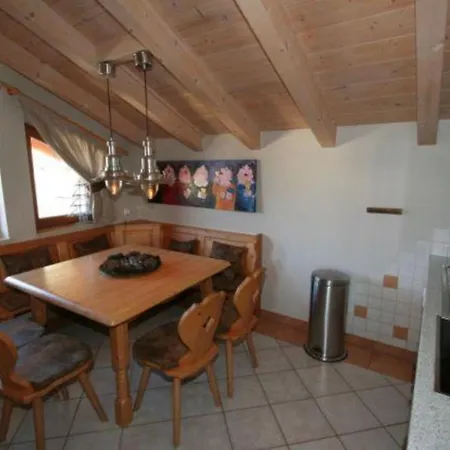 Nyaraló Koenigsblick 4 Königsleiten